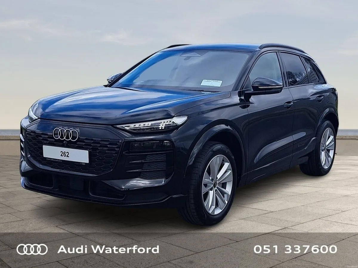 Audi Q6 e-tron Performance Advance - Image 3