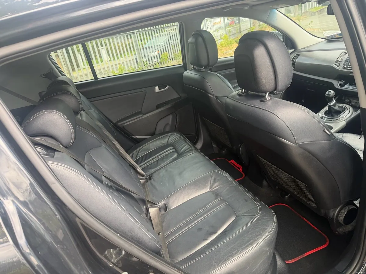 2015 KIA SPORTAGE 1.7 EXLS TOP SPEC - Image 4