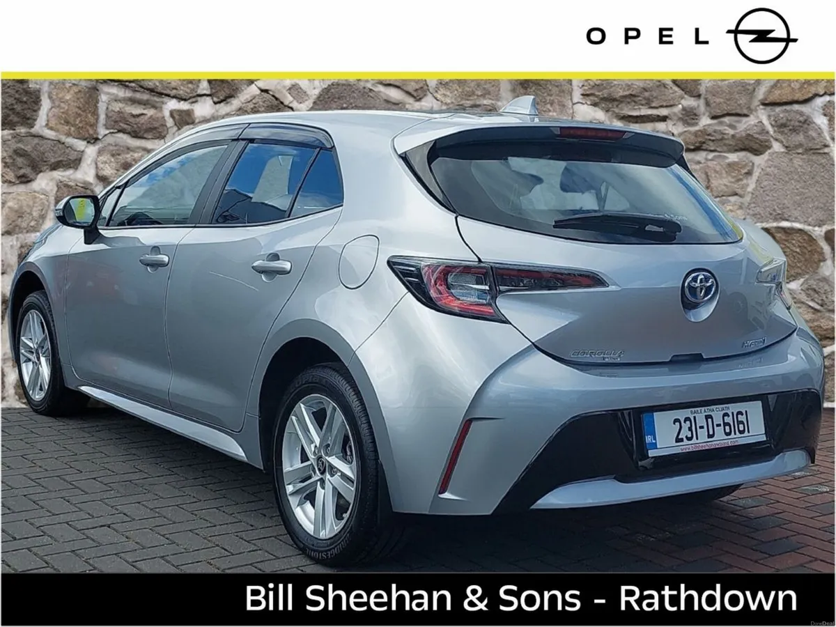 Toyota Corolla 1.8 Hybrid Luna Hatchback - Image 4