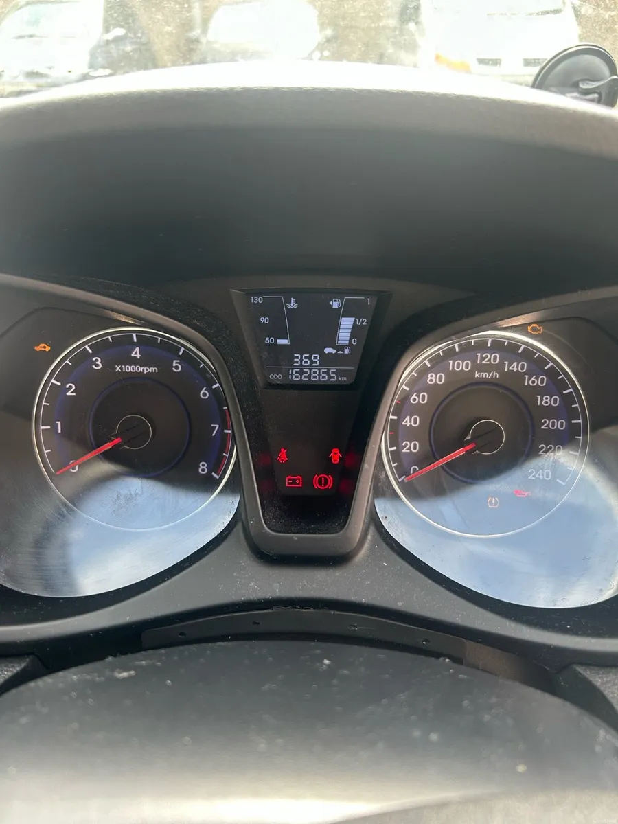 Hyundai IX20 petrol deluxe 5dr 2015 - Image 2