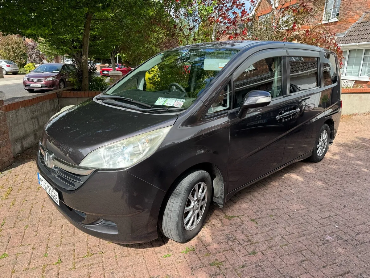 2007 Honda Stepwgn - Good family van - runs great - Image 1