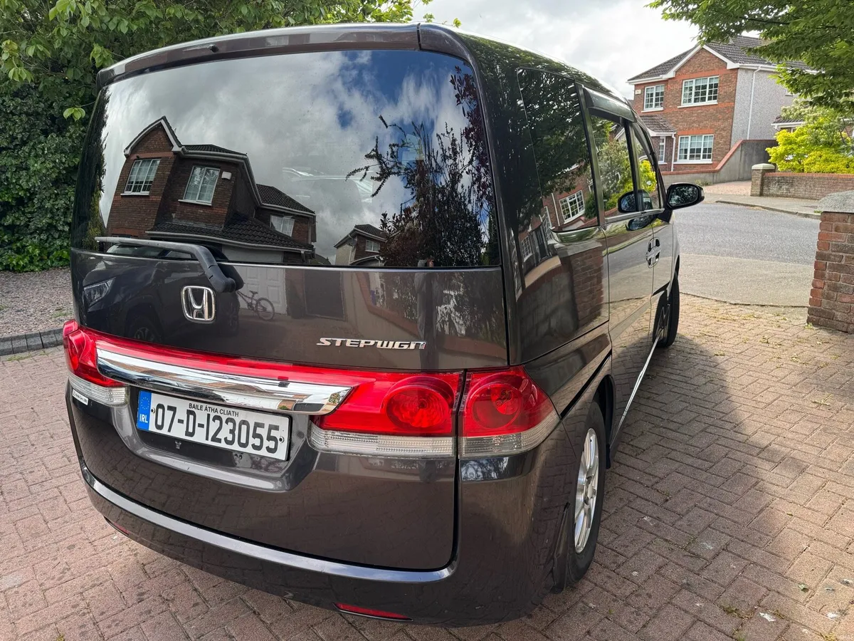 2007 Honda Stepwgn - Good family van - runs great - Image 4