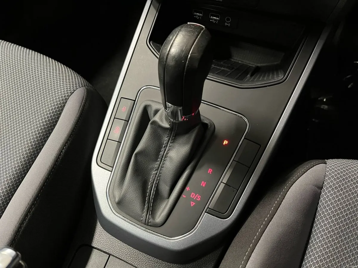 SEAT Arona SE DSG 1.0TSI 115BHP - Parking Sensors - Image 4
