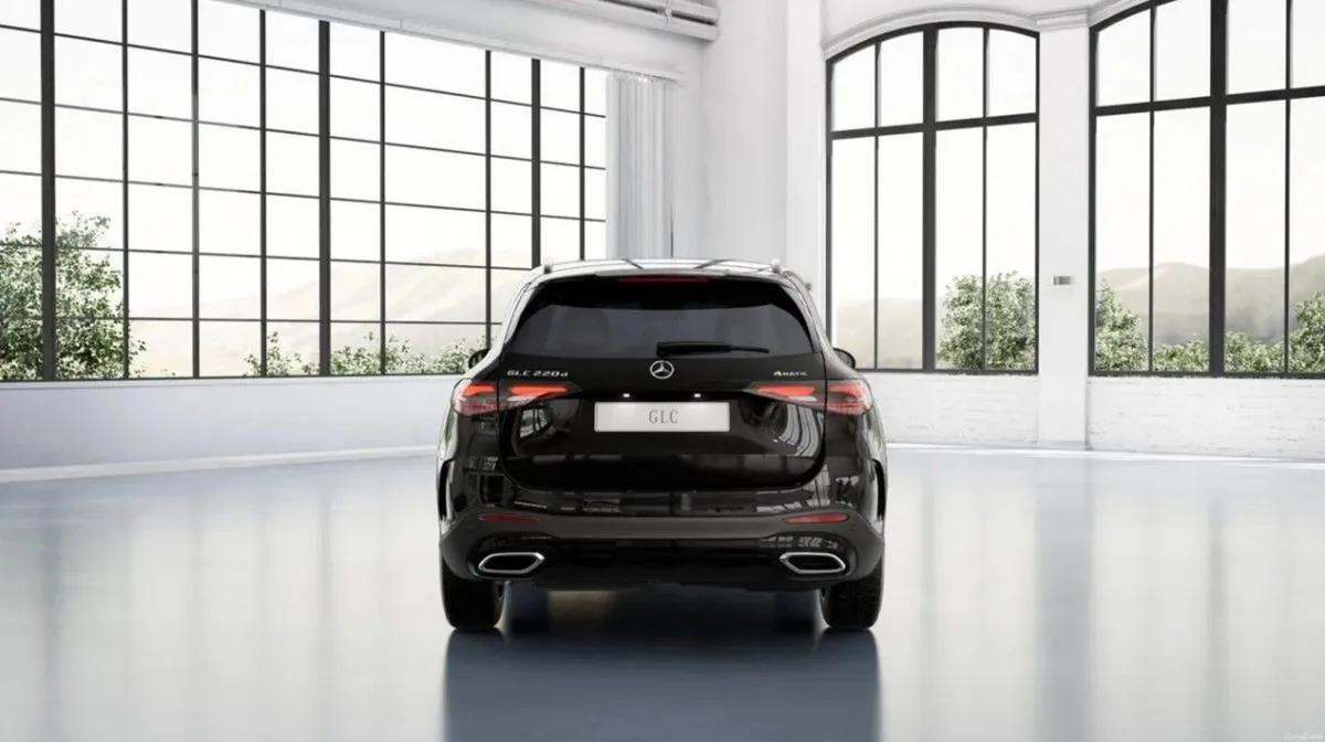 Mercedes-Benz GLC GLC 220 d 4MATIC RHD - Image 4