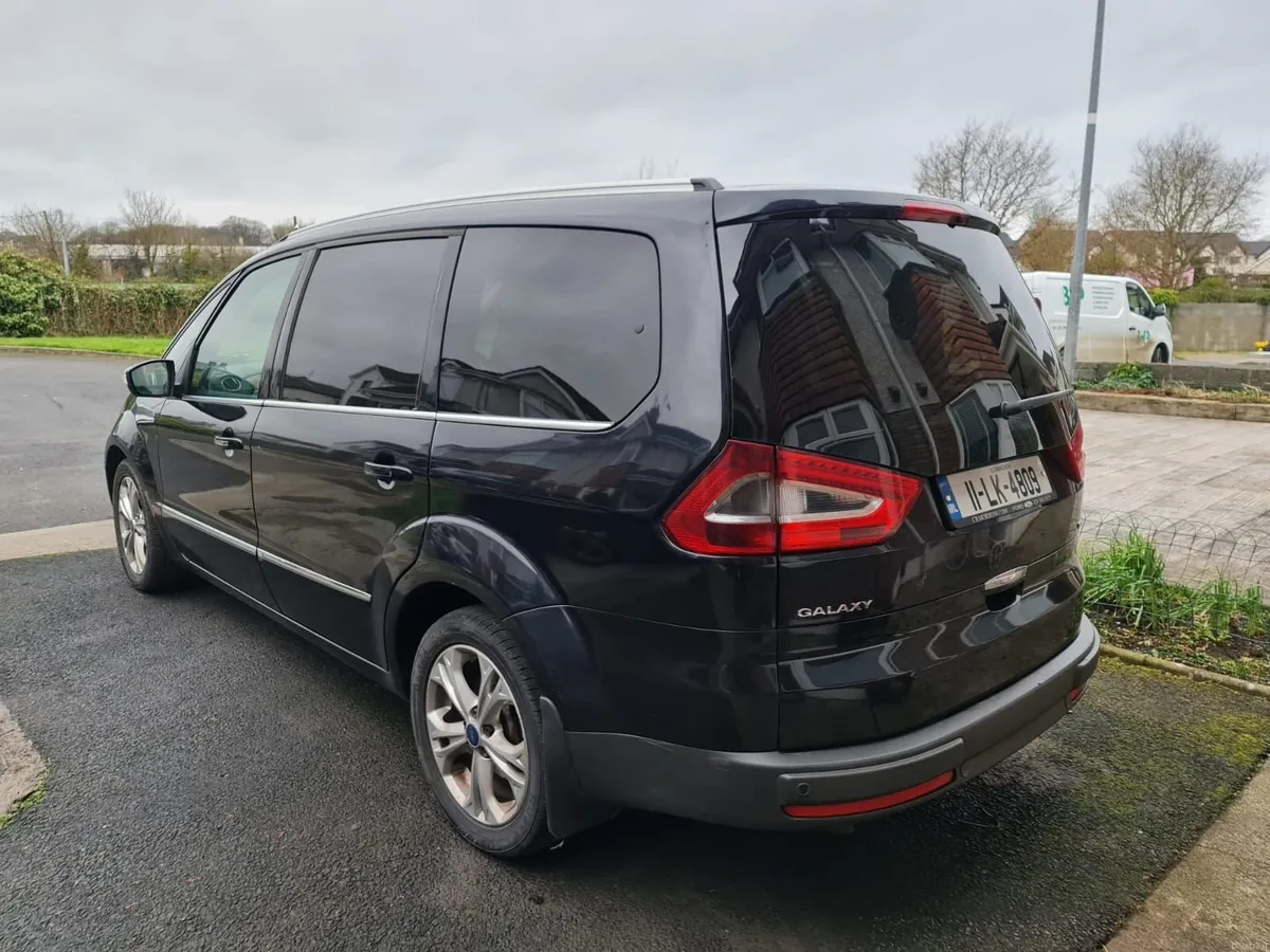 Ford Galaxy 2011 - Image 2