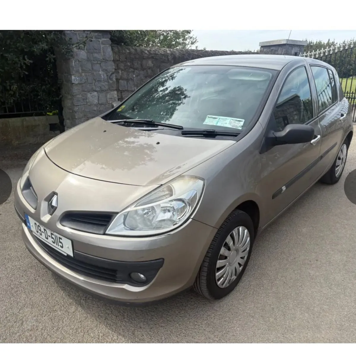 Renault Clio 2009 - Image 1