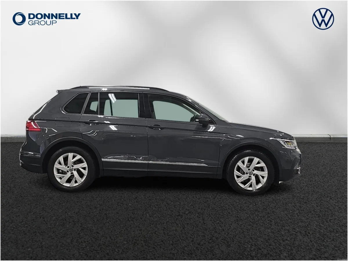 Volkswagen Tiguan Diesel Estate Life - Image 4