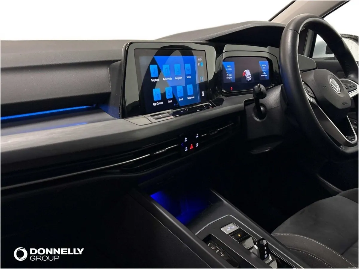 Volkswagen Golf Hatchback Style - Image 2