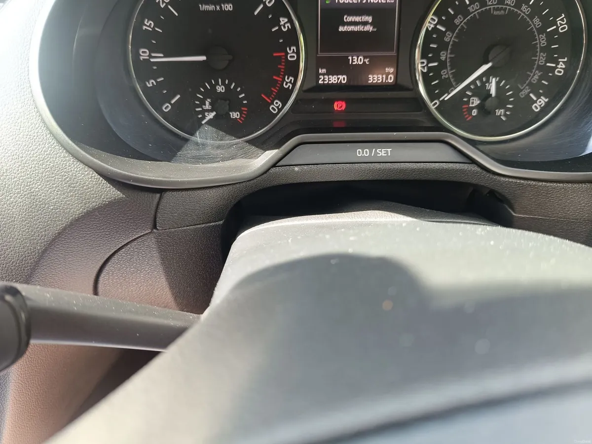 Skoda Octavia 2015 - Image 2