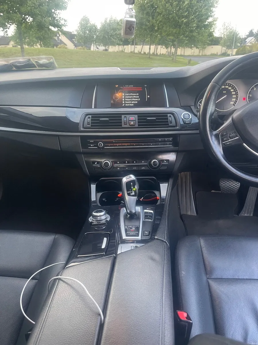 BMW 5-Series 2016 - Image 2