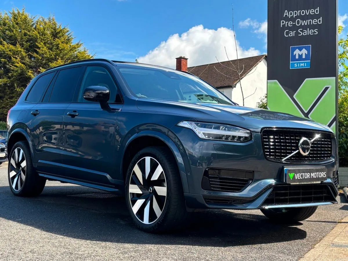 Volvo XC90 T8 PLUS AWD SUNROOF BLACK LEATHER - Image 1