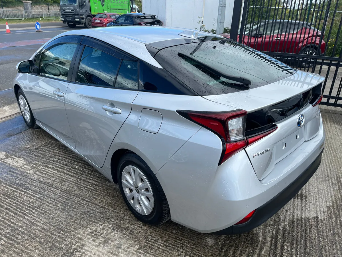 TOYOTA PRIUS 2020, 1.8 HYBRID AUTO LOW KMS - Image 4