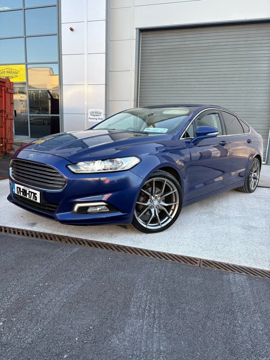 Ford Mondeo  *HIGH SPEC* - Image 2