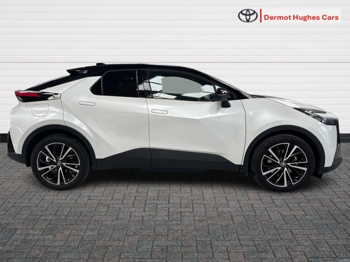 Toyota C-HR C-HR PHEV SOL AUTO - Image 3
