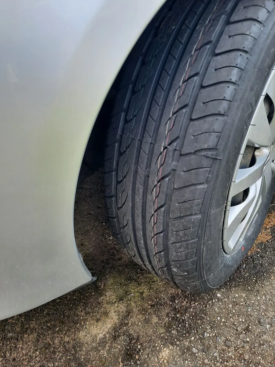 Renault Fluence 2016 Automatic Low KM - Image 5