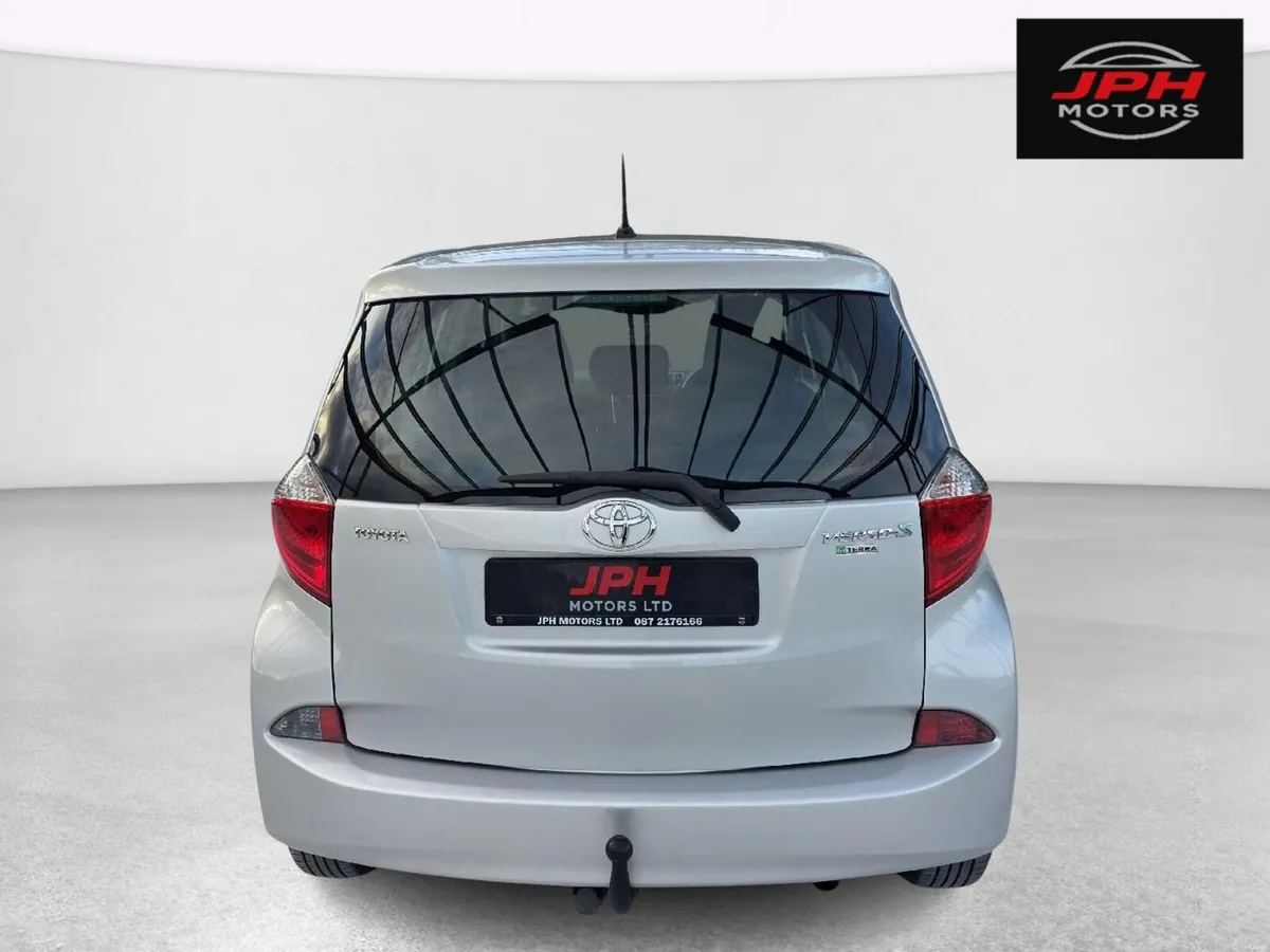 Toyota Verso-S - Image 4