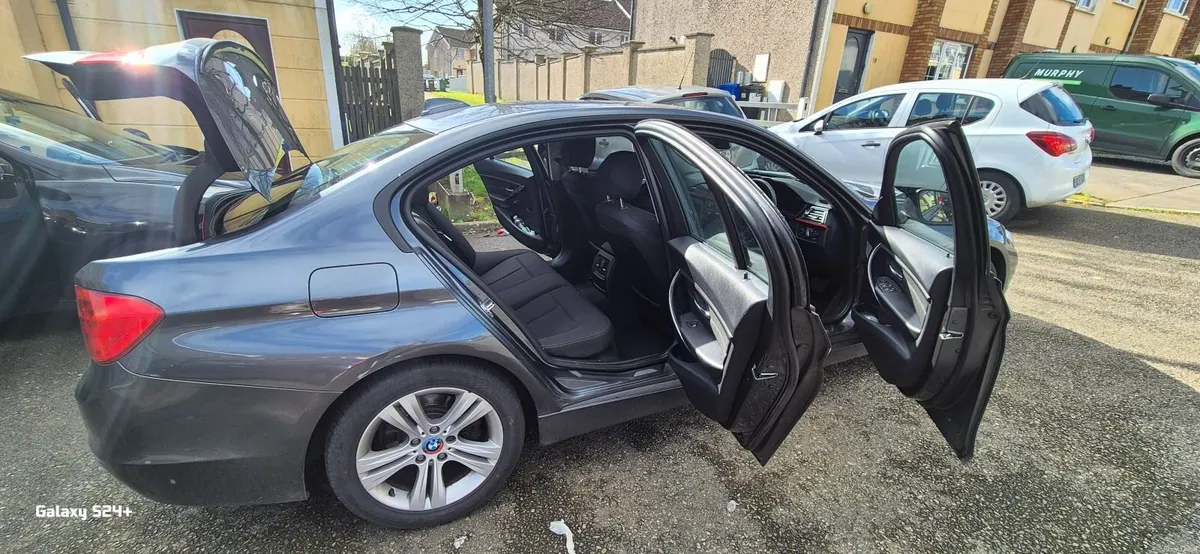 BMW 3-Series 320 Sport 2012 - Image 6
