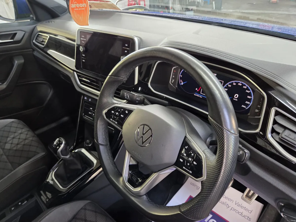 Volkswagen T-Roc R-LINE 2.0 TDI MANUAL 6SPEED FWD - Image 2