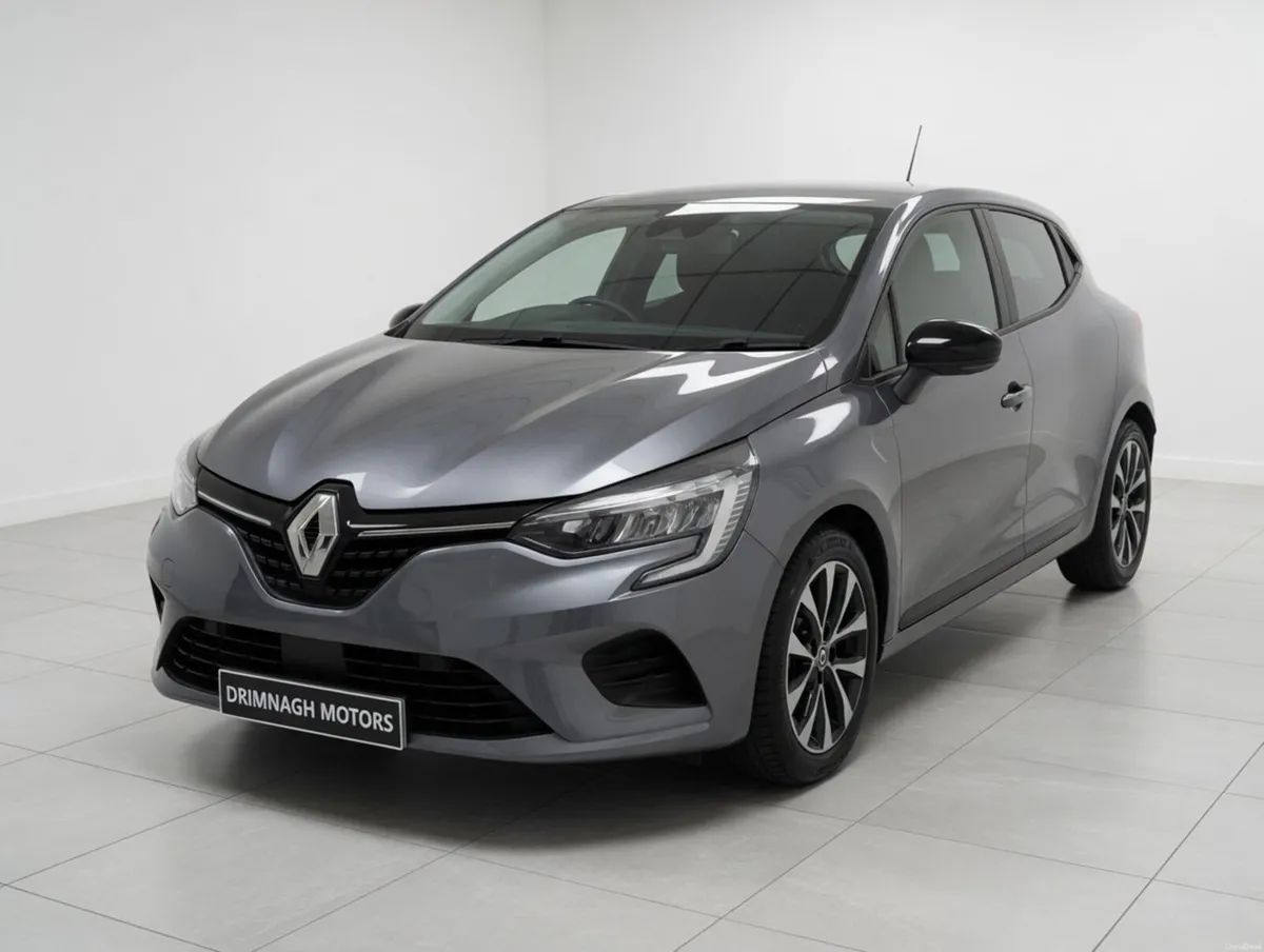 Renault Clio 2023 evolution - Image 4