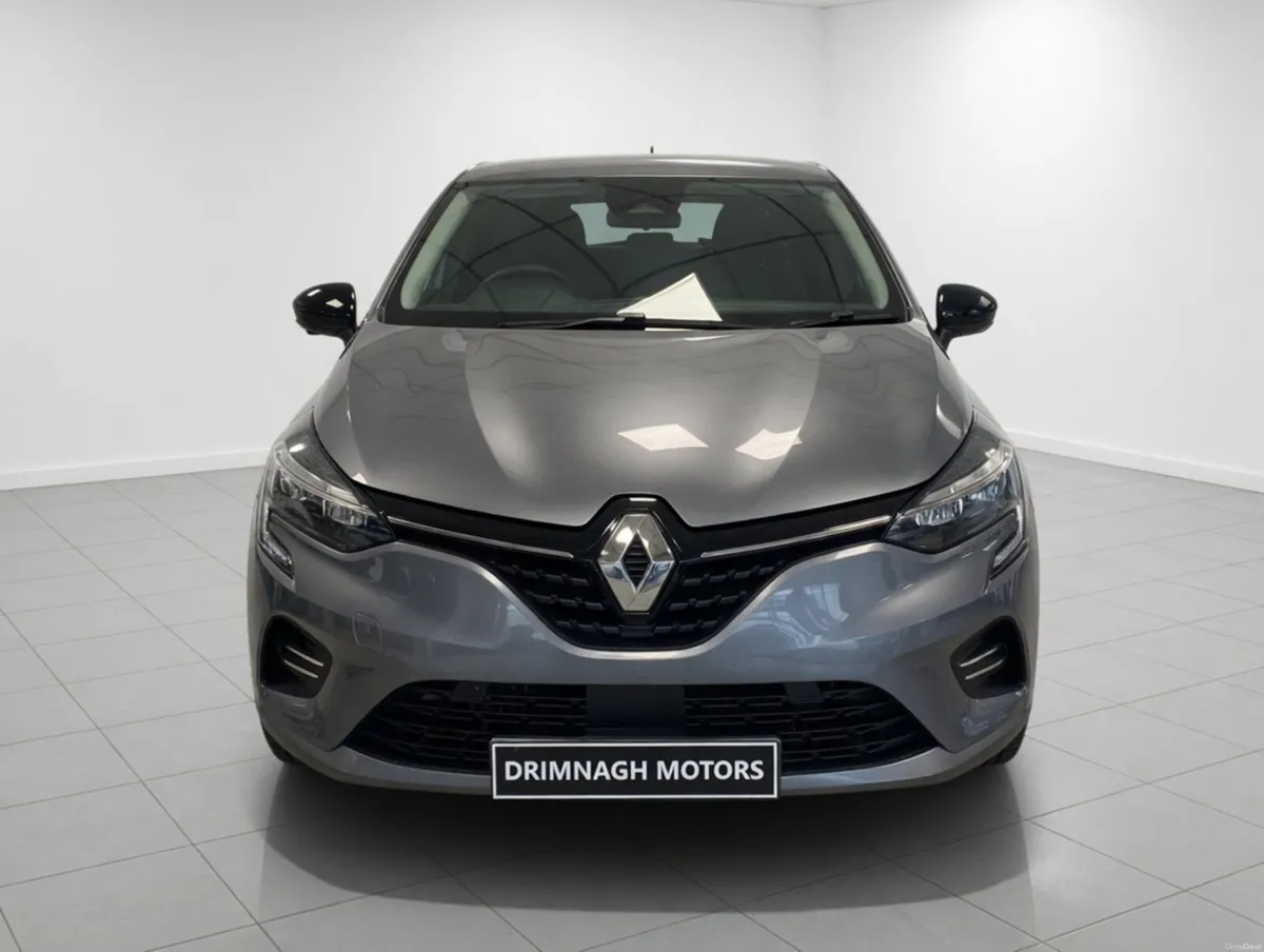 Renault Clio 2023 evolution - Image 3