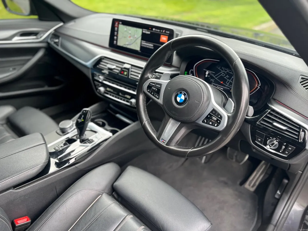 BMW 5-Series 2021 520d Auto M/Sport MHEW Low Miles - Image 3