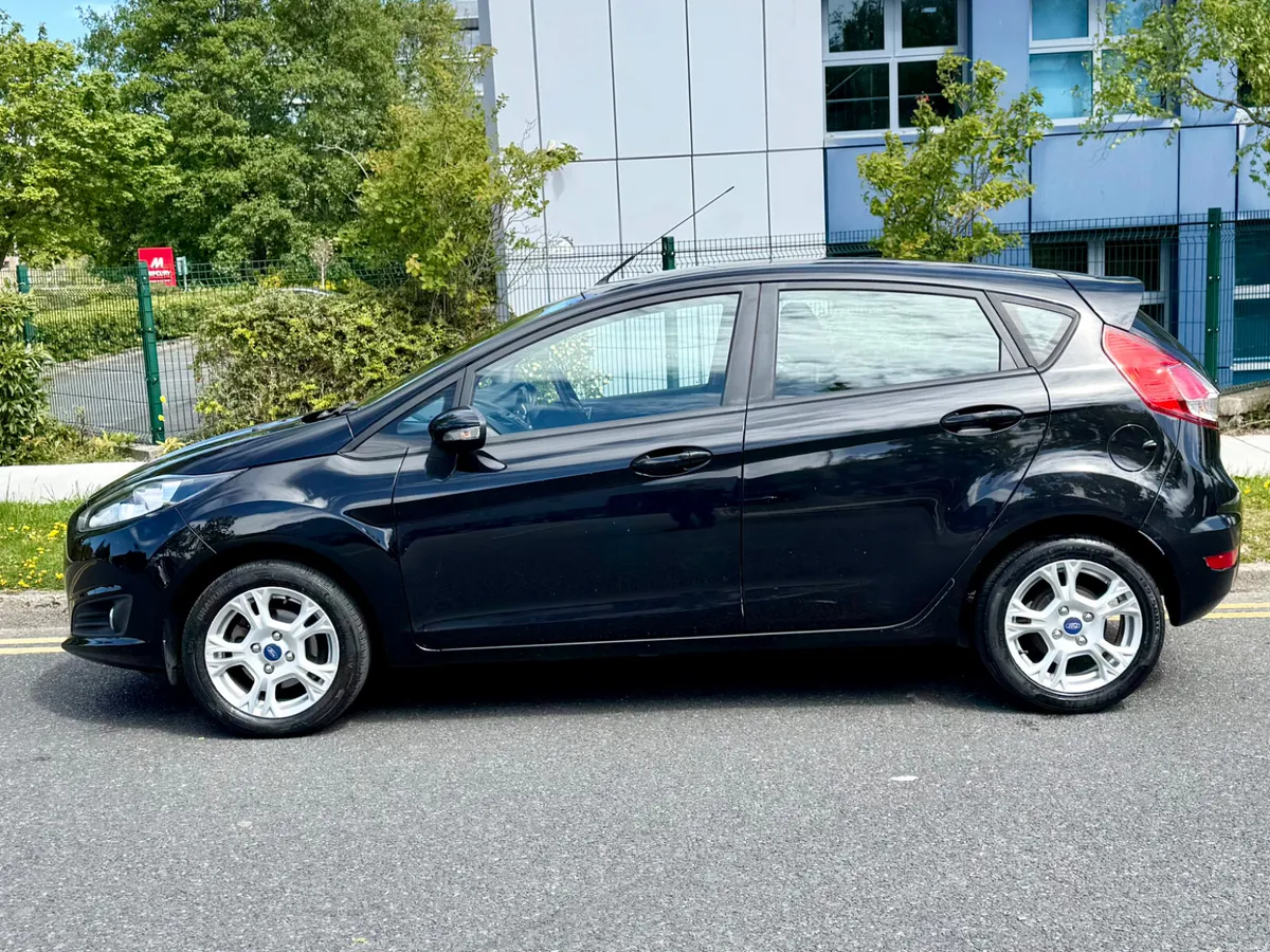 Ford Fiesta 2016!!! 1.2L ZETEC !!!!ONLY 52K MILES - Image 4