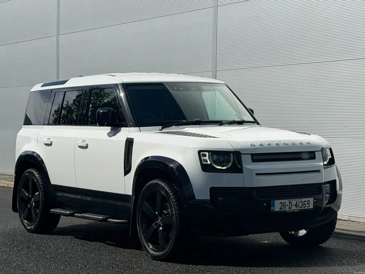 Land Rover Defender 2021 - Image 2
