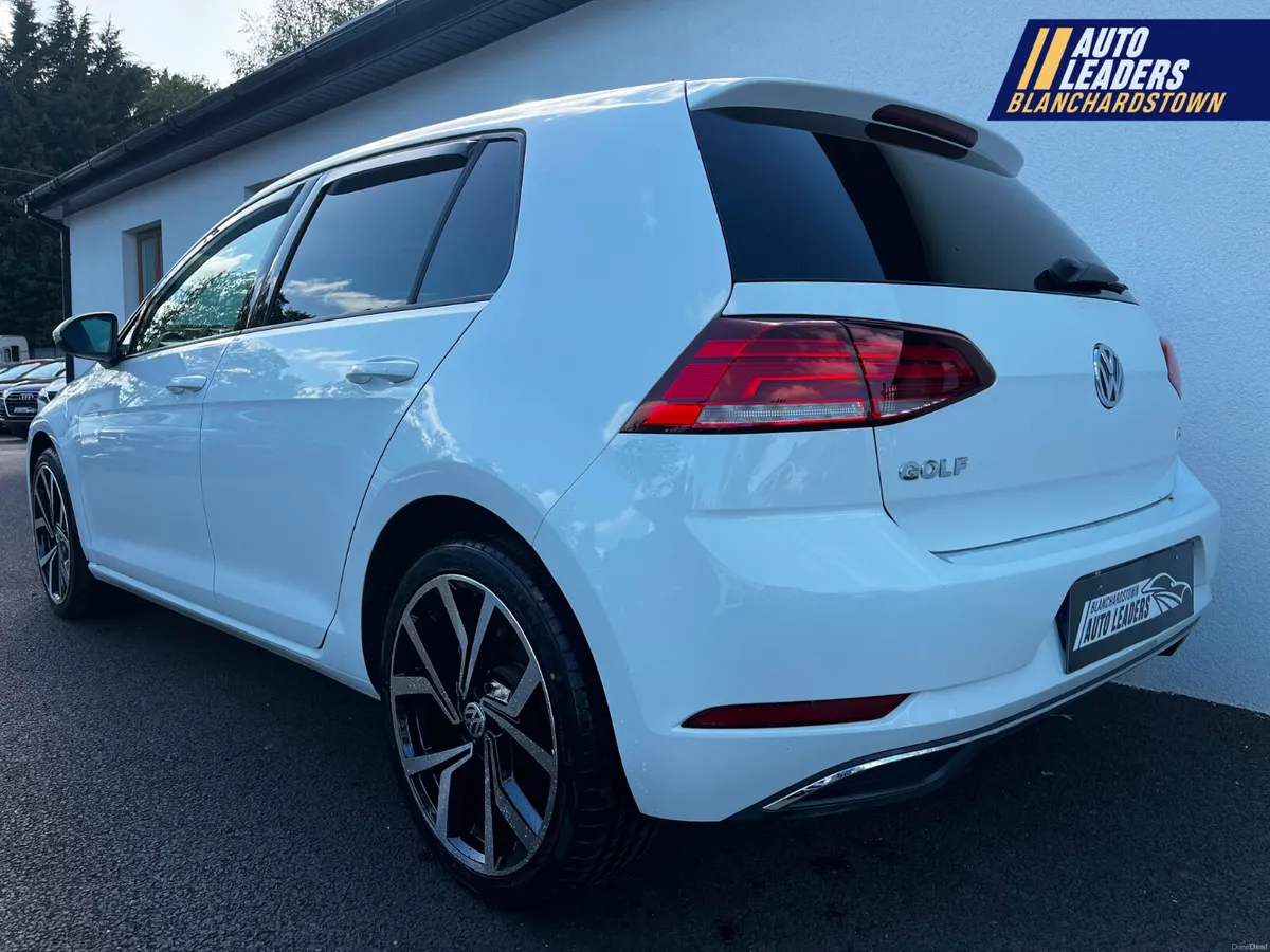 (172) VOLKSWAGEN GOLF 1.2 TSI DSG TRENDLINE 110HP - Image 4