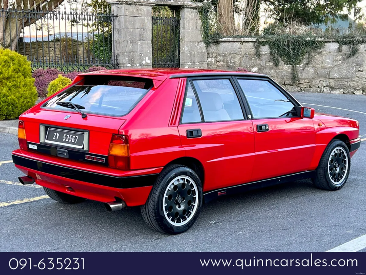 Lancia Delta INTEGRALE 2.0 TURBO 8V HF 4WD - Image 3