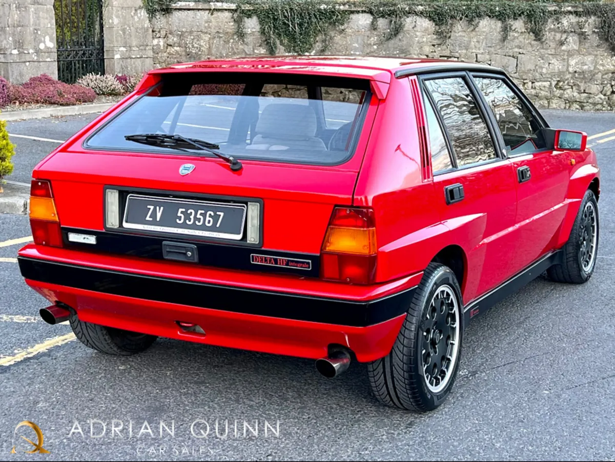 Lancia Delta INTEGRALE 2.0 TURBO 8V HF 4WD - Image 5