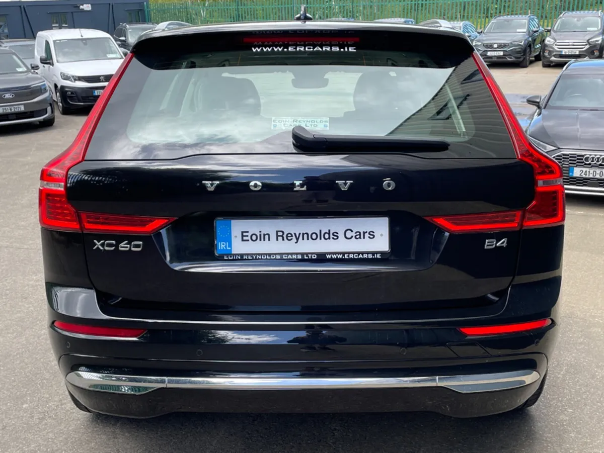Volvo XC60 B4 DSL PLUS BRIGHT 5DR AUTO 1 OWNER!! - Image 6