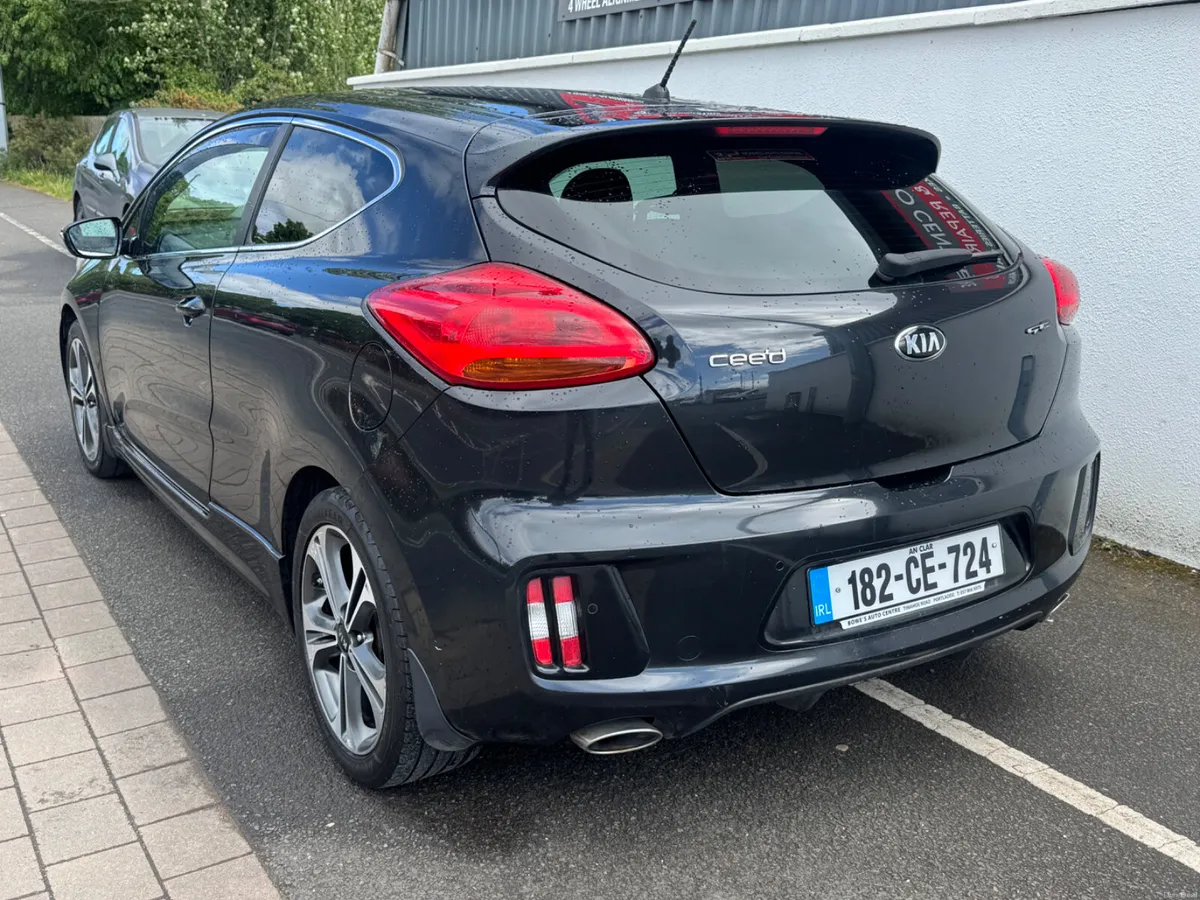 Kia Ceed 2018 - Image 2