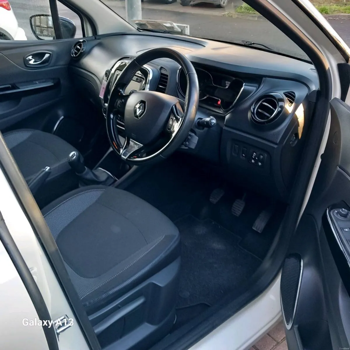 Car for Sale - Image 3