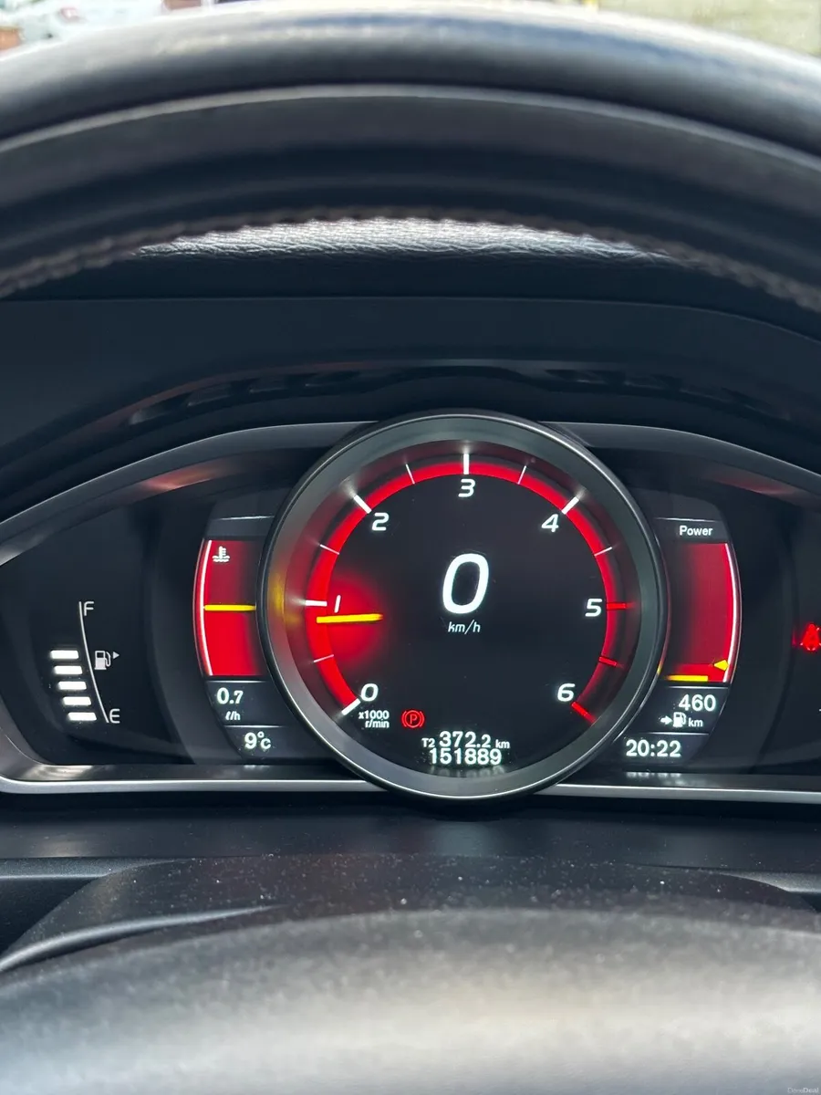 Volvo V40 R-Design 2015 *open to offers* - Image 2