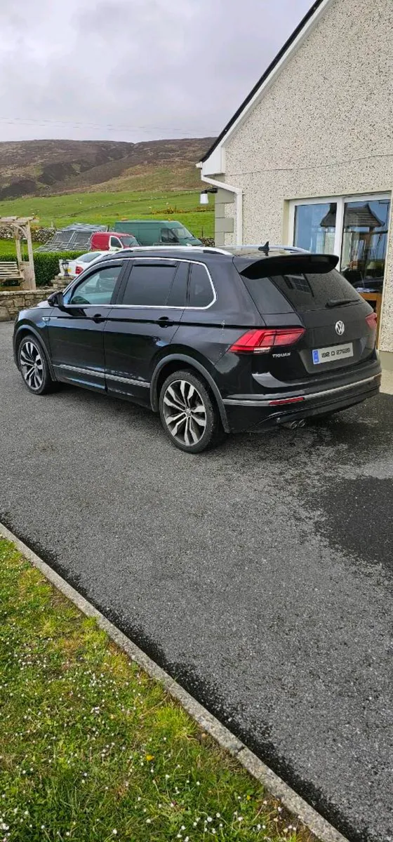 Volkswagon Tiguan - Image 2