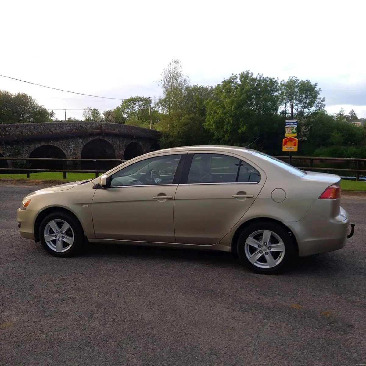 Mitsubishi Lancer 1.5 petrol 02/2027 Nct - Image 2