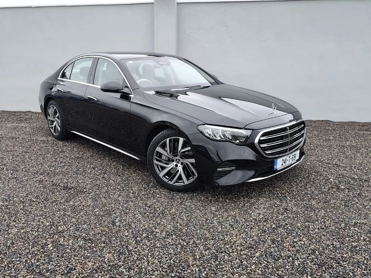 Mercedes-Benz E-Class 2024 - Image 2