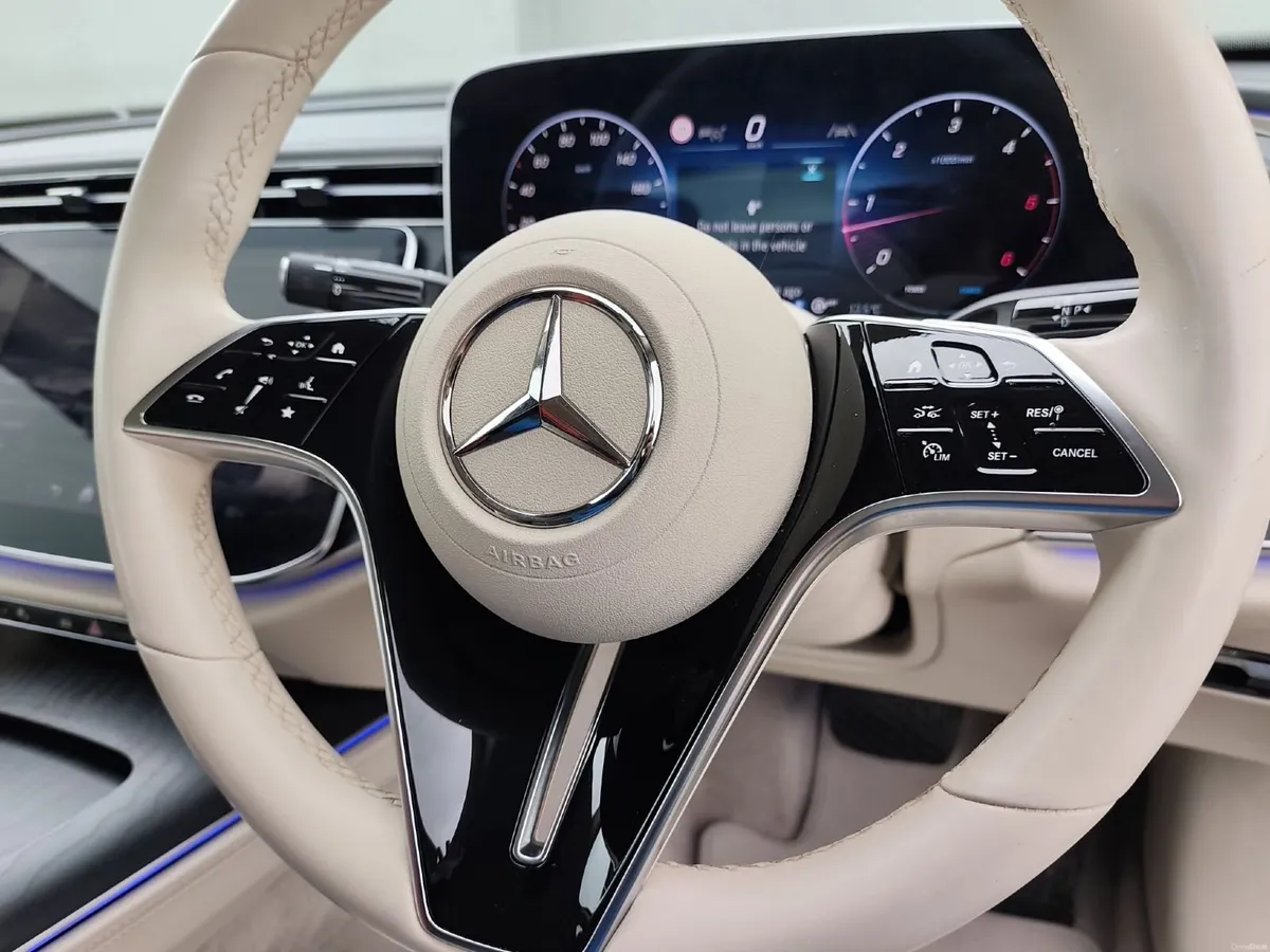 Mercedes-Benz E-Class 2024 - Image 3