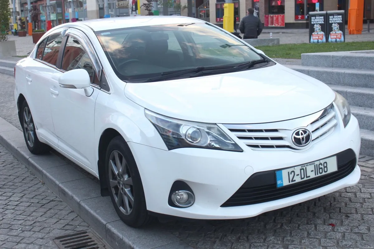Toyota Avensis 2012 - Image 4
