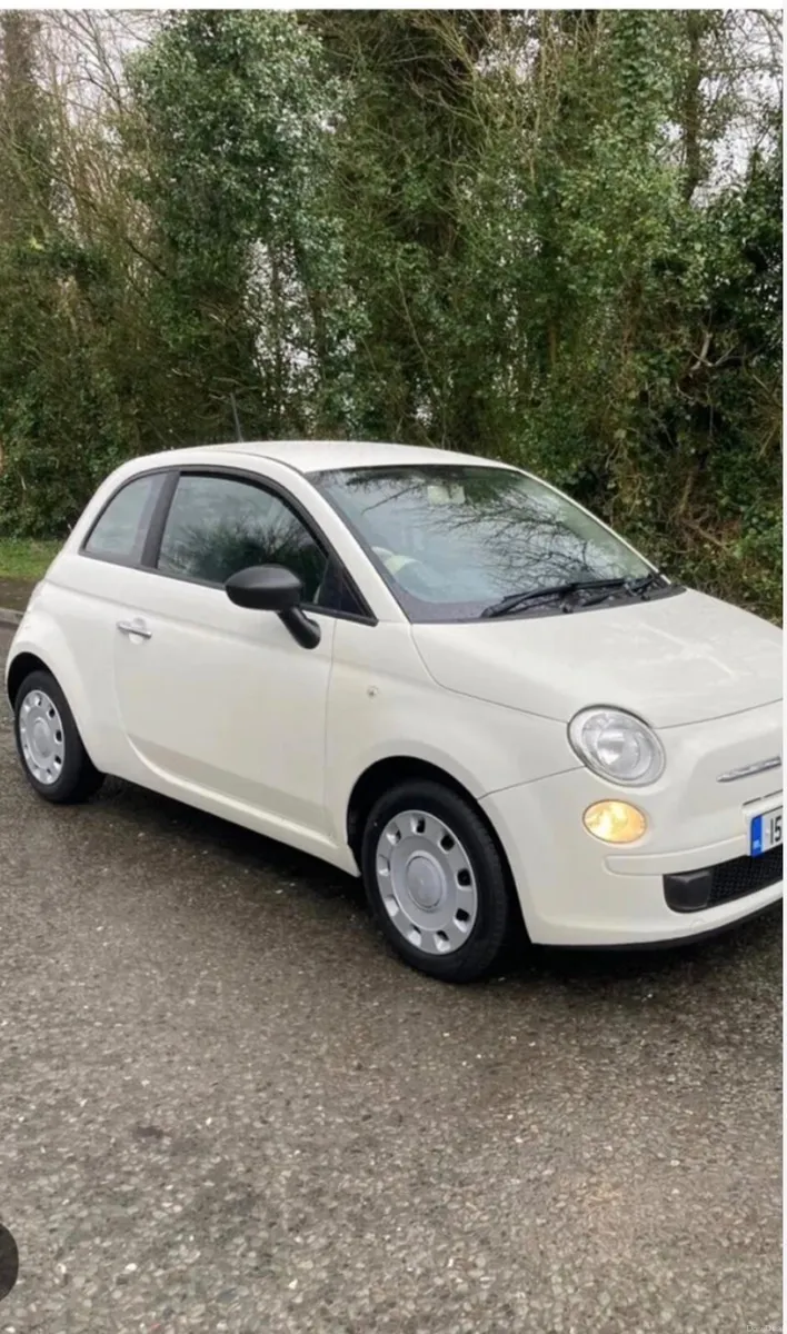 Fiat 500 2015 low mileage perfect condition - Image 1