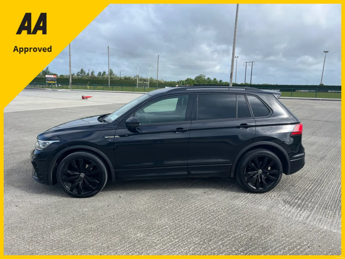 Volkswagen Tiguan R-LINE 2.0 TDI MANUAL 6SPEED FWD - Image 6