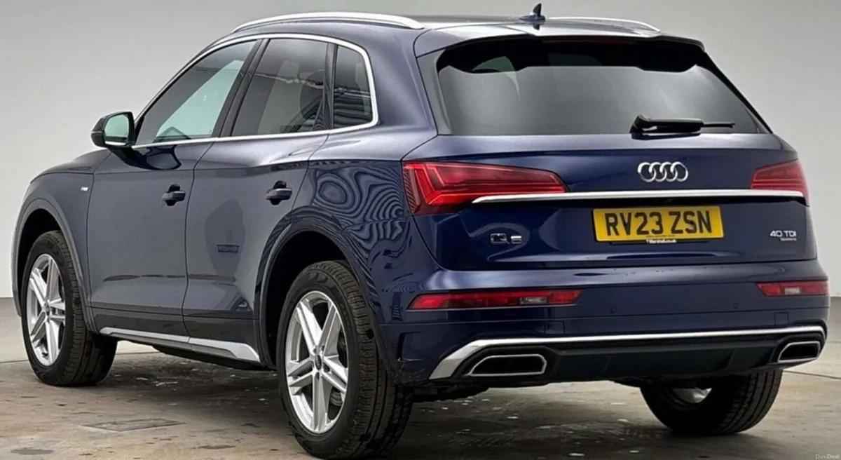2.0 TDI 40 S line SUV 5dr Diesel S Tronic quattro - Image 3