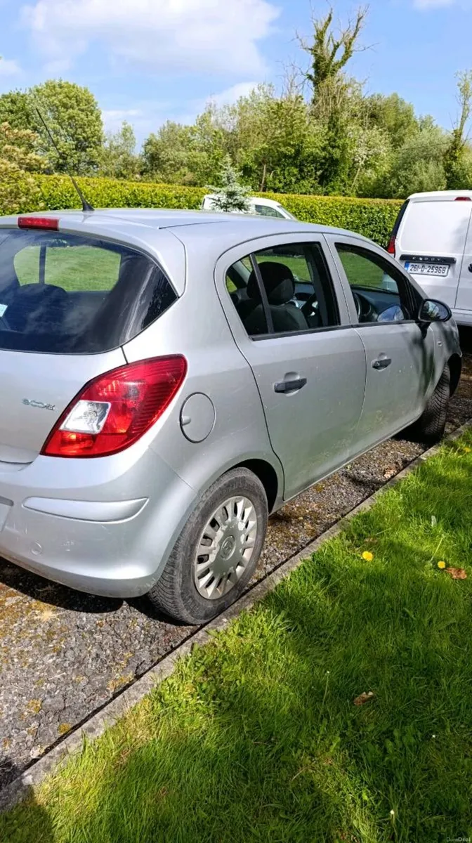 2011 Opel corsa - Image 3