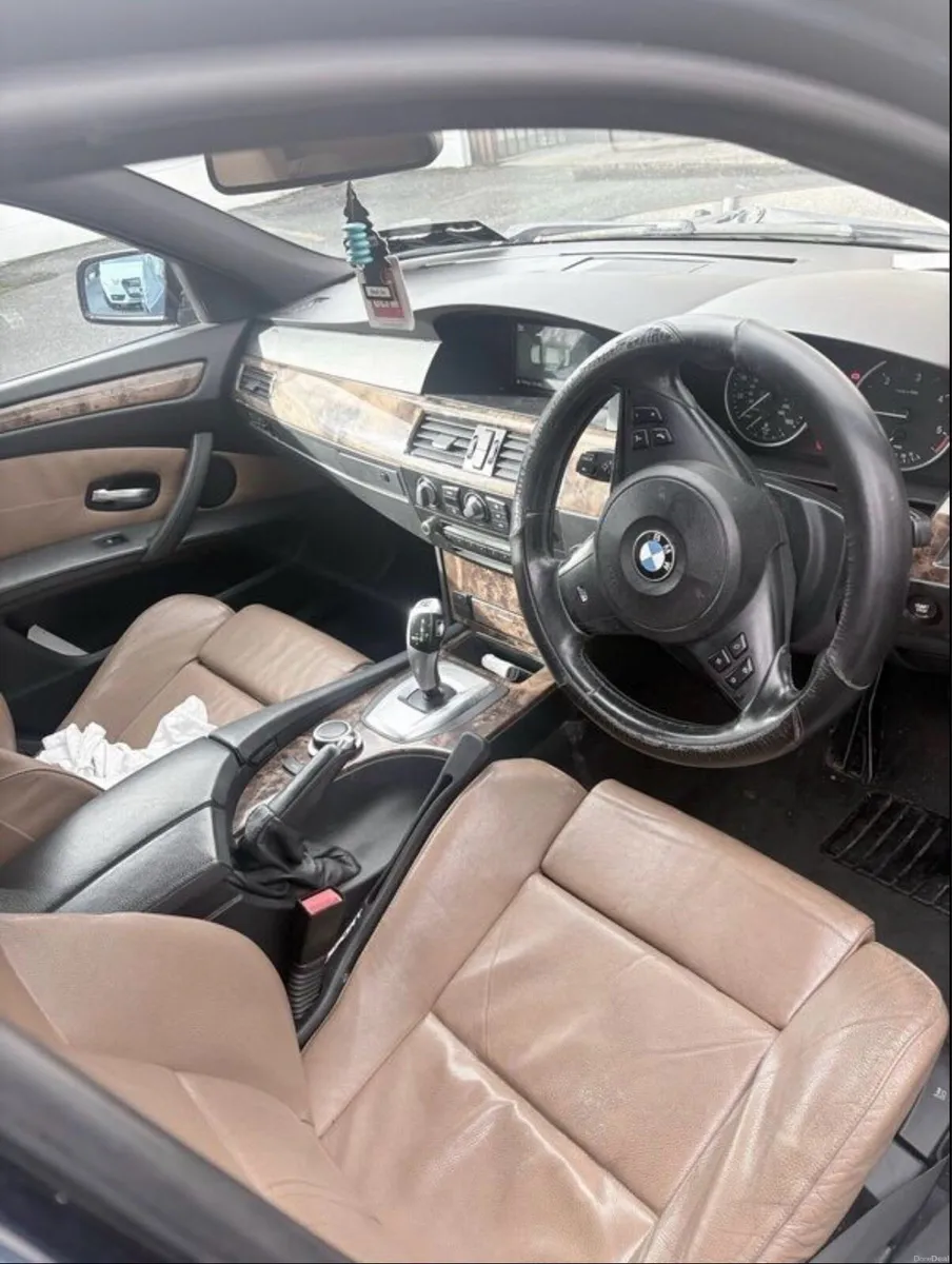 BMW 520d - Image 2