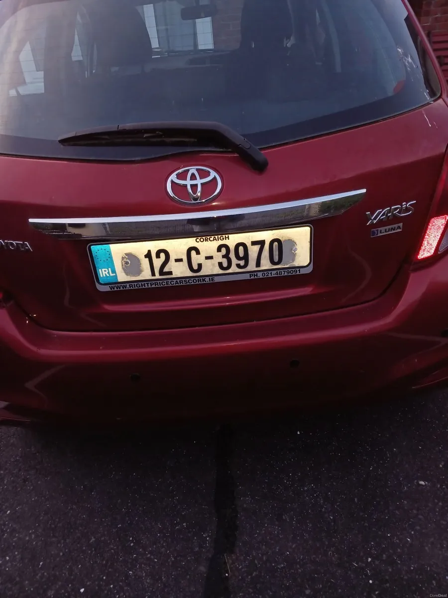 Toyota Yaris 2012 - Image 4