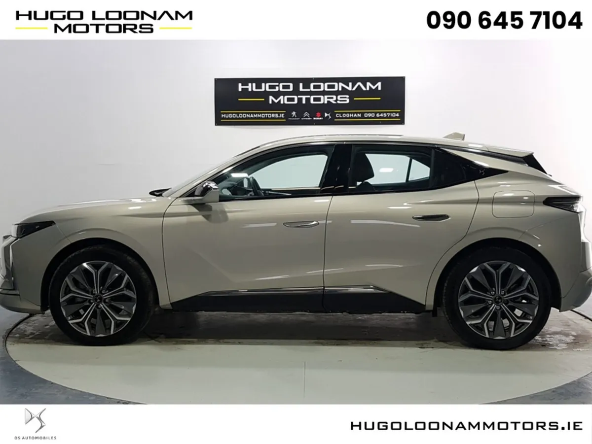 DS Automobiles DS 4 TROCADERO E-TENSE 225 4DR - Image 4
