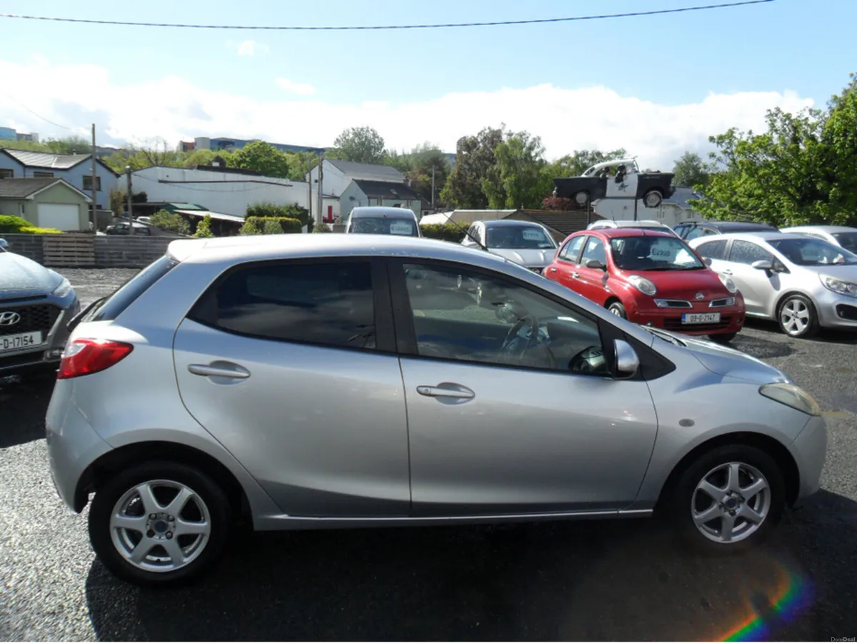Mazda Mazda2 1.3 DE3FS CVT 5DR AUTO  TAXED UNTIL O - Image 3