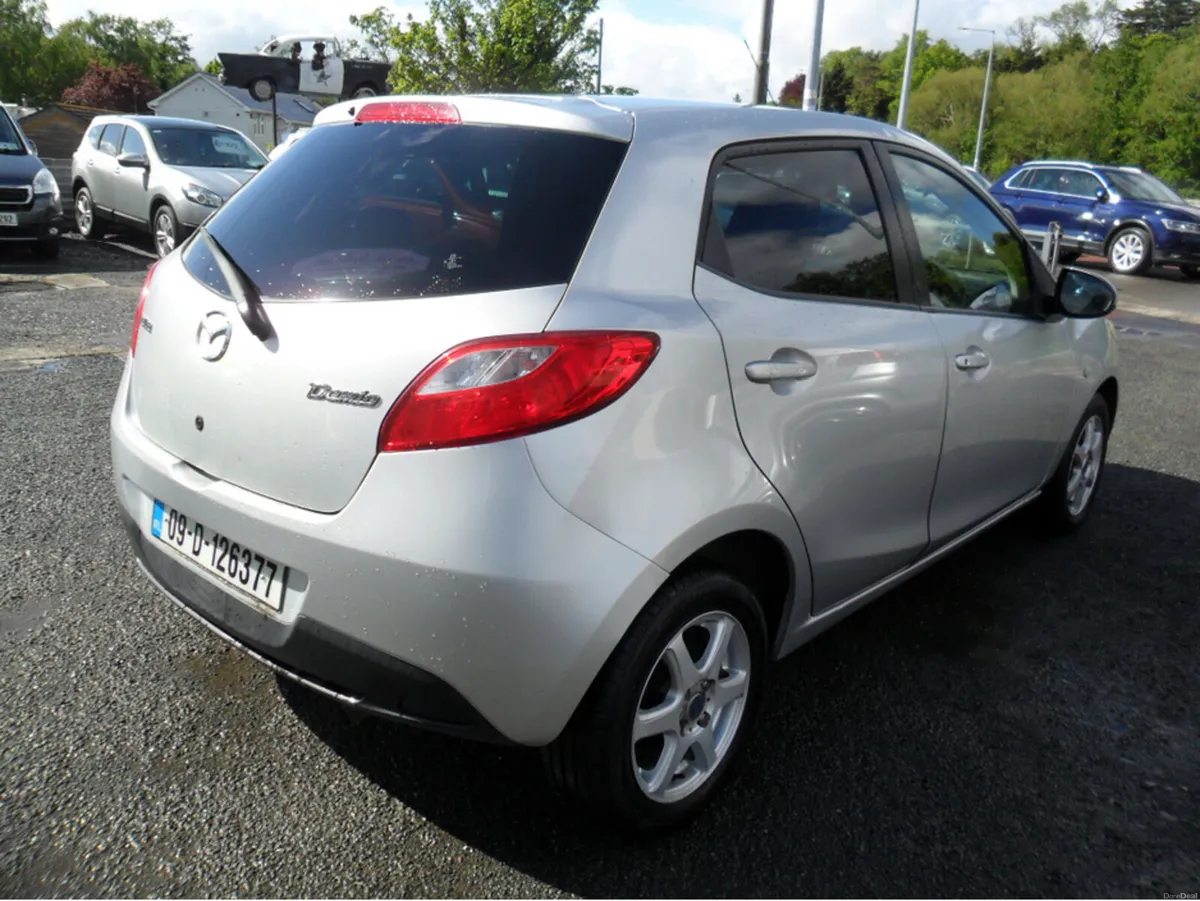Mazda Mazda2 1.3 DE3FS CVT 5DR AUTO  TAXED UNTIL O - Image 4
