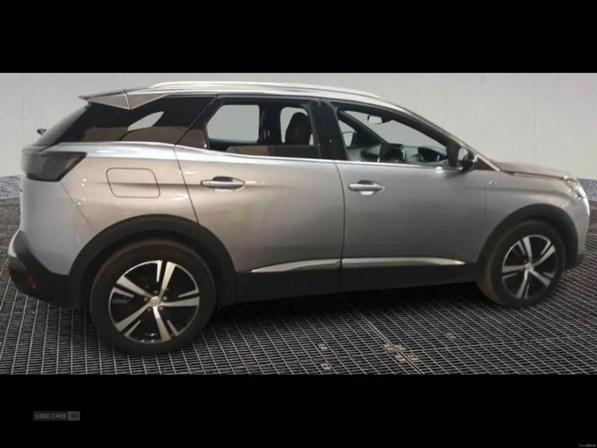 Peugeot 3008 DIESEL ESTATE - Image 2