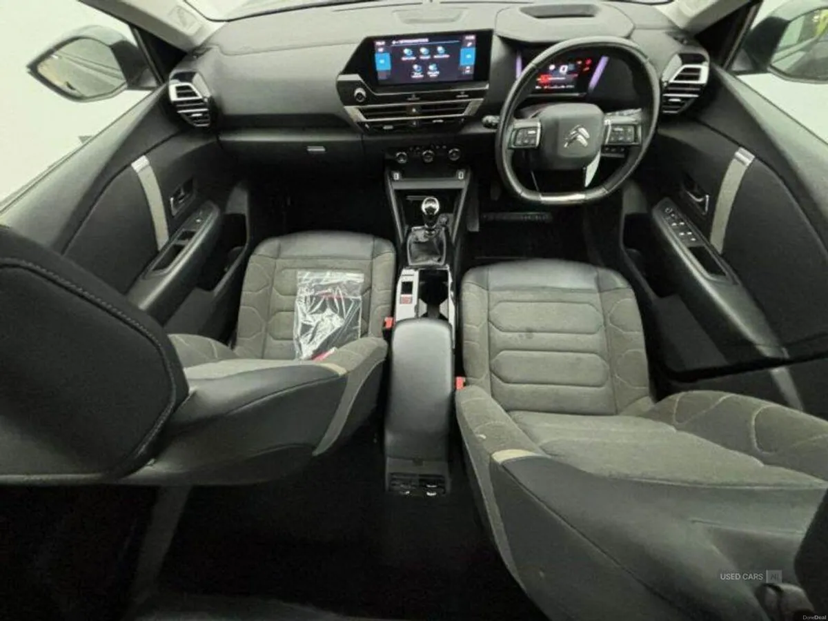 Citroen C4 DIESEL HATCHBACK - Image 4